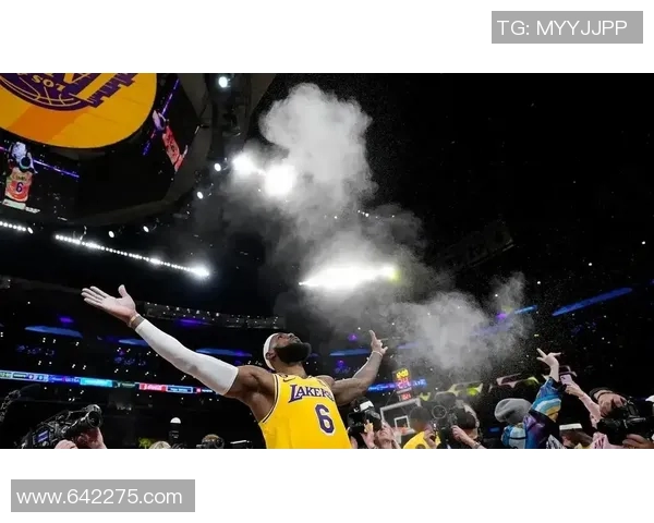 湖人主场惜败开拓者,遭遇连败:豪门球队的艰难时刻